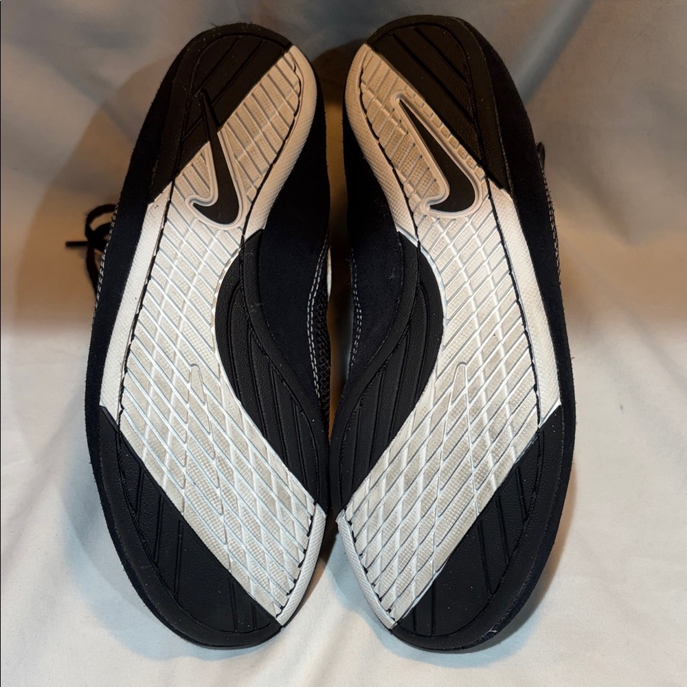 Nike Black Mesh High-Top Wrestling Shoes with White Accents - Picture 2 of 2